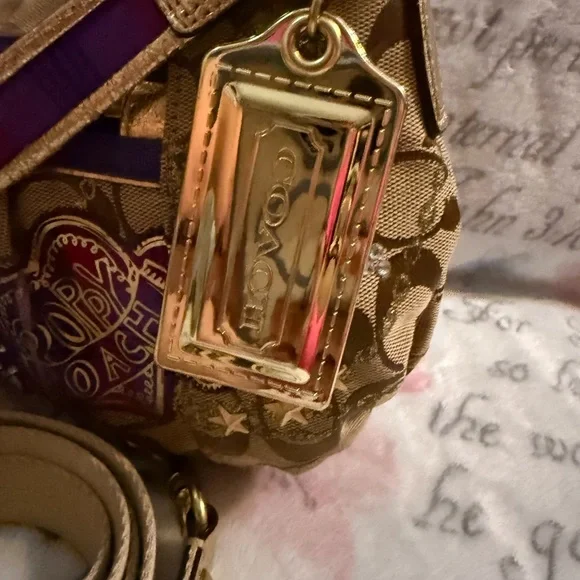 Coach special edition purple gold stars poppy purse on signature canvas preowned - Picture 3 of 17